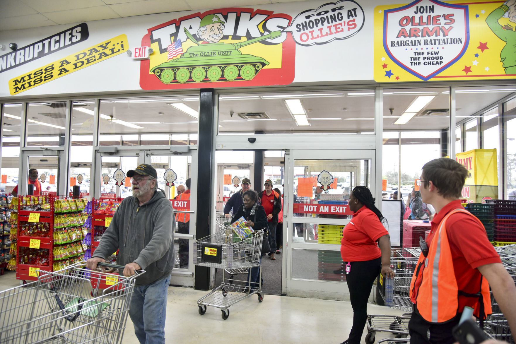Ollie's Bargain Market Grand Opening